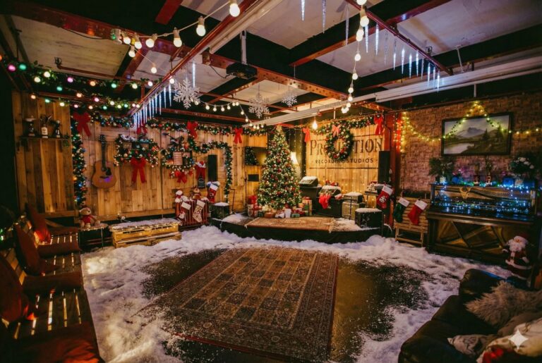 The Studio decorated beautifully for Christmas group experience parties